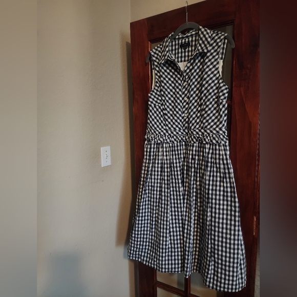 EUC J. Crew Gingham midi dress. Sz 12 with Pockets!! - Picture 3 of 5